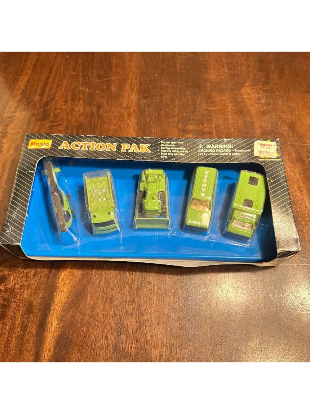Maisto Action Pak Five Star Series Die-Cast Vehicle Set KB Toys